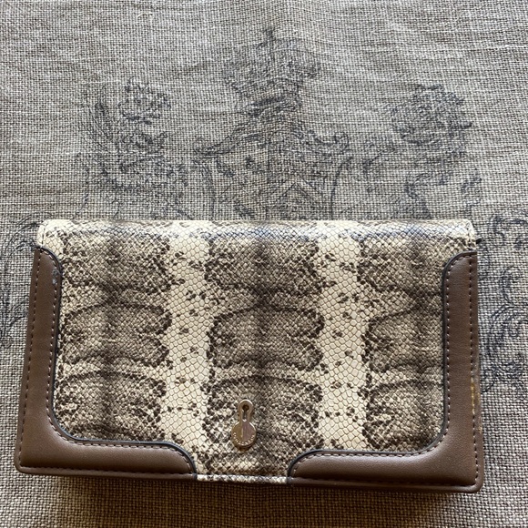 Handbags - LONDON FOG WALLET